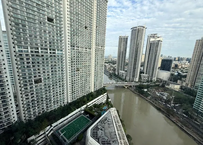 Novotel At Acqua Aparthotel Manila