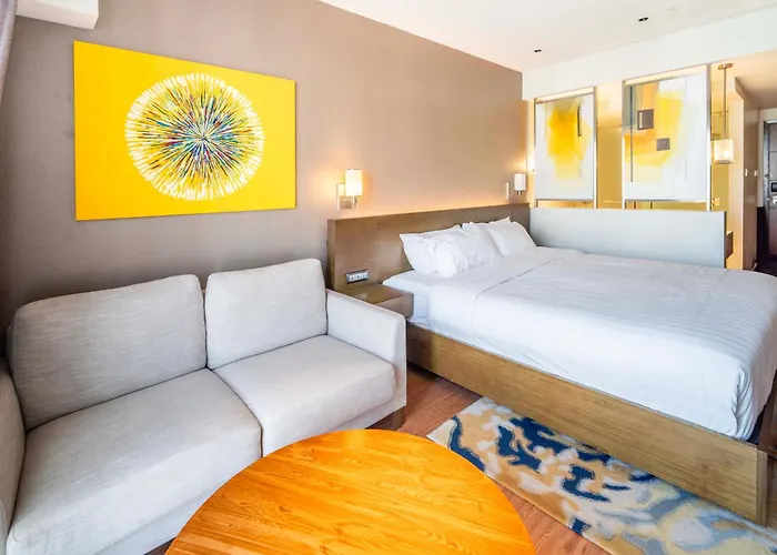 Aparthotel Novotel At Acqua Manila
