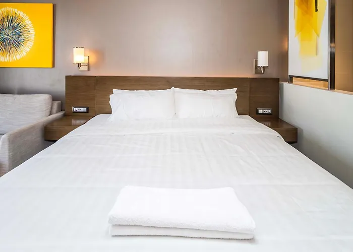 Novotel At Acqua Manila